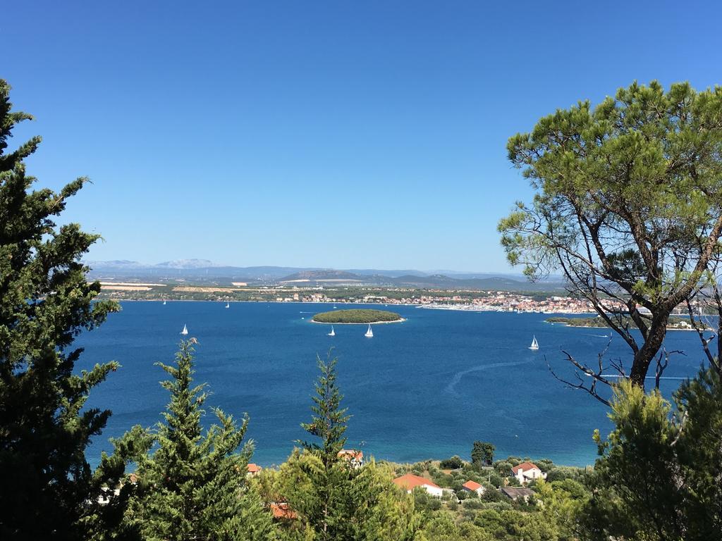 Pansion Adria Hotell Sveti Filip i Jakov Exteriör bild